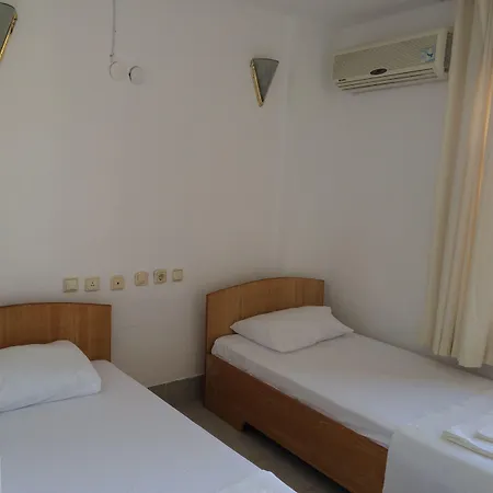 Hotel Keramos Boutique 3*