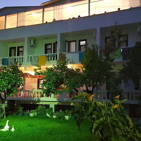 فندق Keramos Boutique 3*