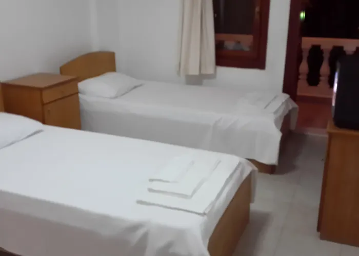 Hotel Keramos Boutique 3*