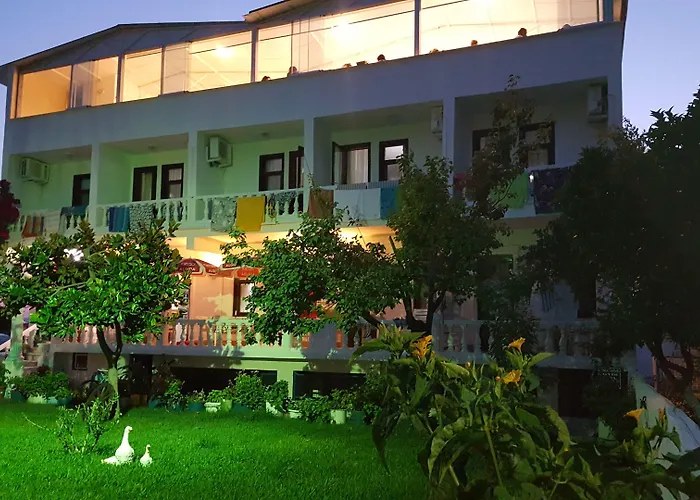 Hotel Keramos Boutique 3*